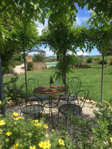 Mas De Costebelle Bed & Breakfast Bollene Exterior photo